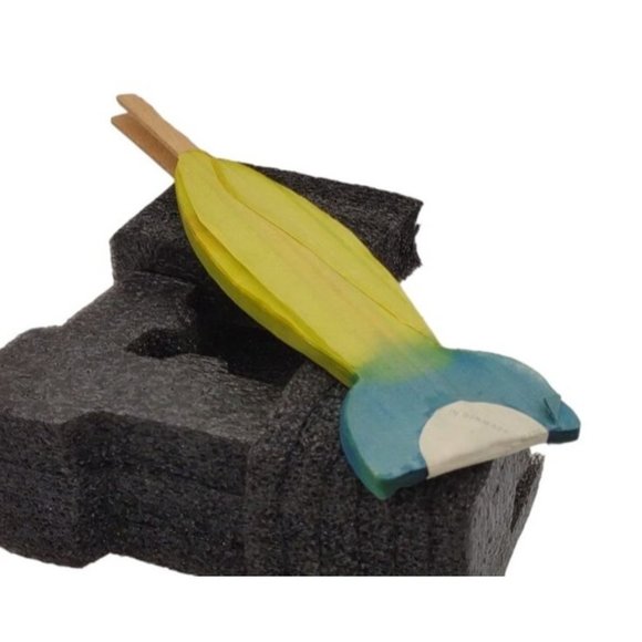 Honeycomb Paper Flowers Set of 3 Colors 12 Inches When Open Denmark - Picture 7 of 9